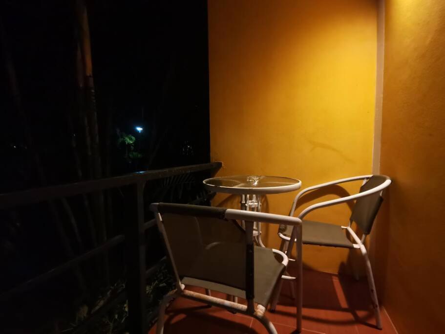 Little Yellow House- Aonang Ao Nang Kültér fotó