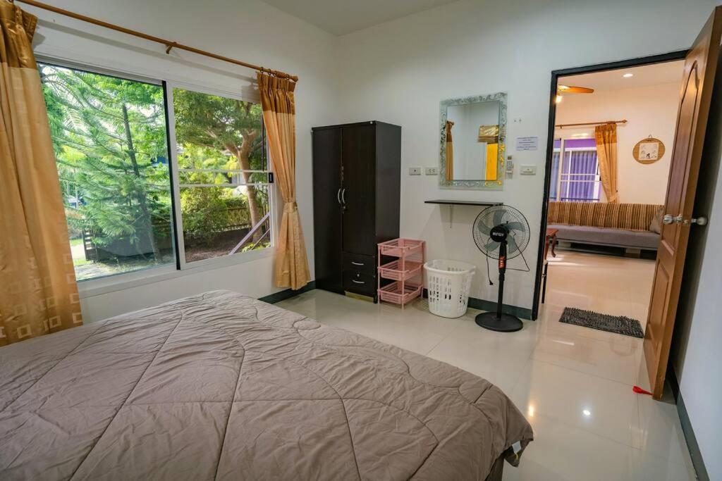 Little Yellow House- Aonang Ao Nang Kültér fotó